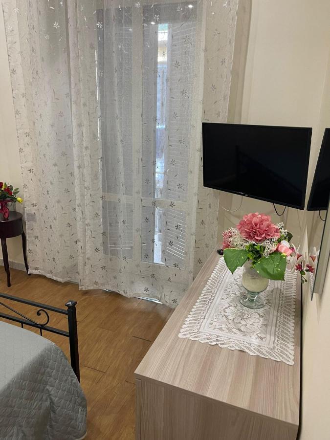 Da Rosalba Apartment Napoli Ngoại thất bức ảnh